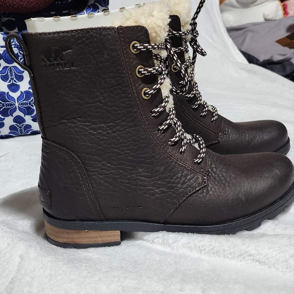 Sorel Dark Brown Lace-Up Winter Boots